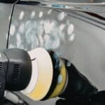 najczęstsze błędy w pielęgnacji lakieru, które niszczą wygląd auta